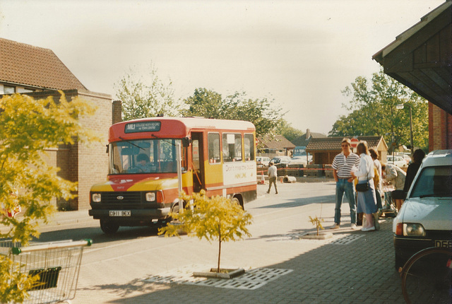 Eastern Counties TH911 (C911 BEX) in Mildenhall - 31 May 1989 Eastern Counties TH911 (C911 BEX) in Mildenhall - 31 May 1989