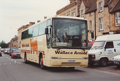 Wallace Arnold J701 CWT in Moreton-in-Marsh – 1 Jun 1992 (195-19)