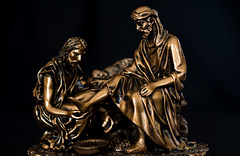 Jesus Washing Disciple's Foot 03