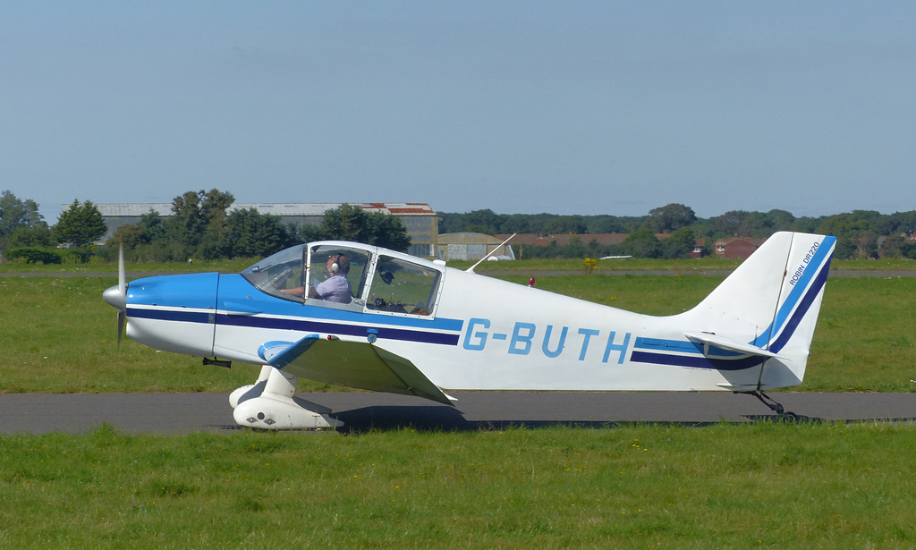 G-BUTH at Solent Airport - 25 August 2021