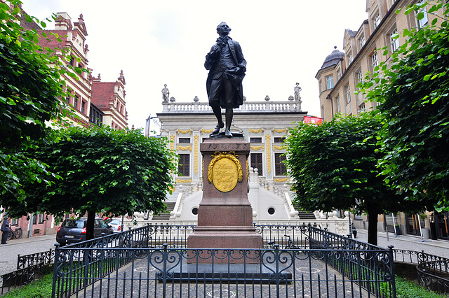Leipzig 2015 – Statue of Goethe as a student