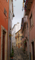 Altstadtgasse in der Alfama