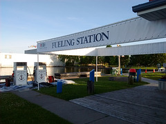 Fueling station