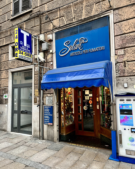 Genova 2025 – Articoli per fumatori