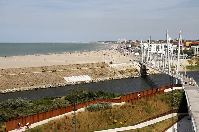 La nouvelle passerelle.....