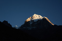 Sunrise over the Himalayas, Taboche Peak (6367m) Sunrise over the Himalayas, Taboche Peak (6367m)