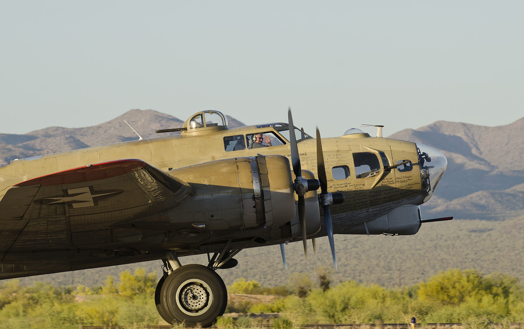 Boeing B-17G Flying Fortress N93012