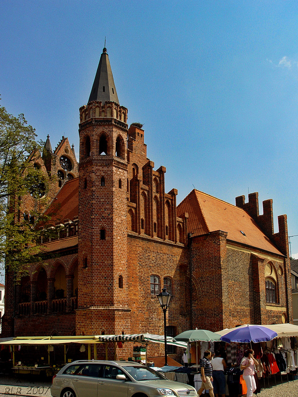 Wochenmarkt am Rathaus