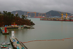Low cloud and rain over Okpo and DSME