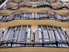 Barcellona : Casa Batlló , vista posteriore sopra il cortile