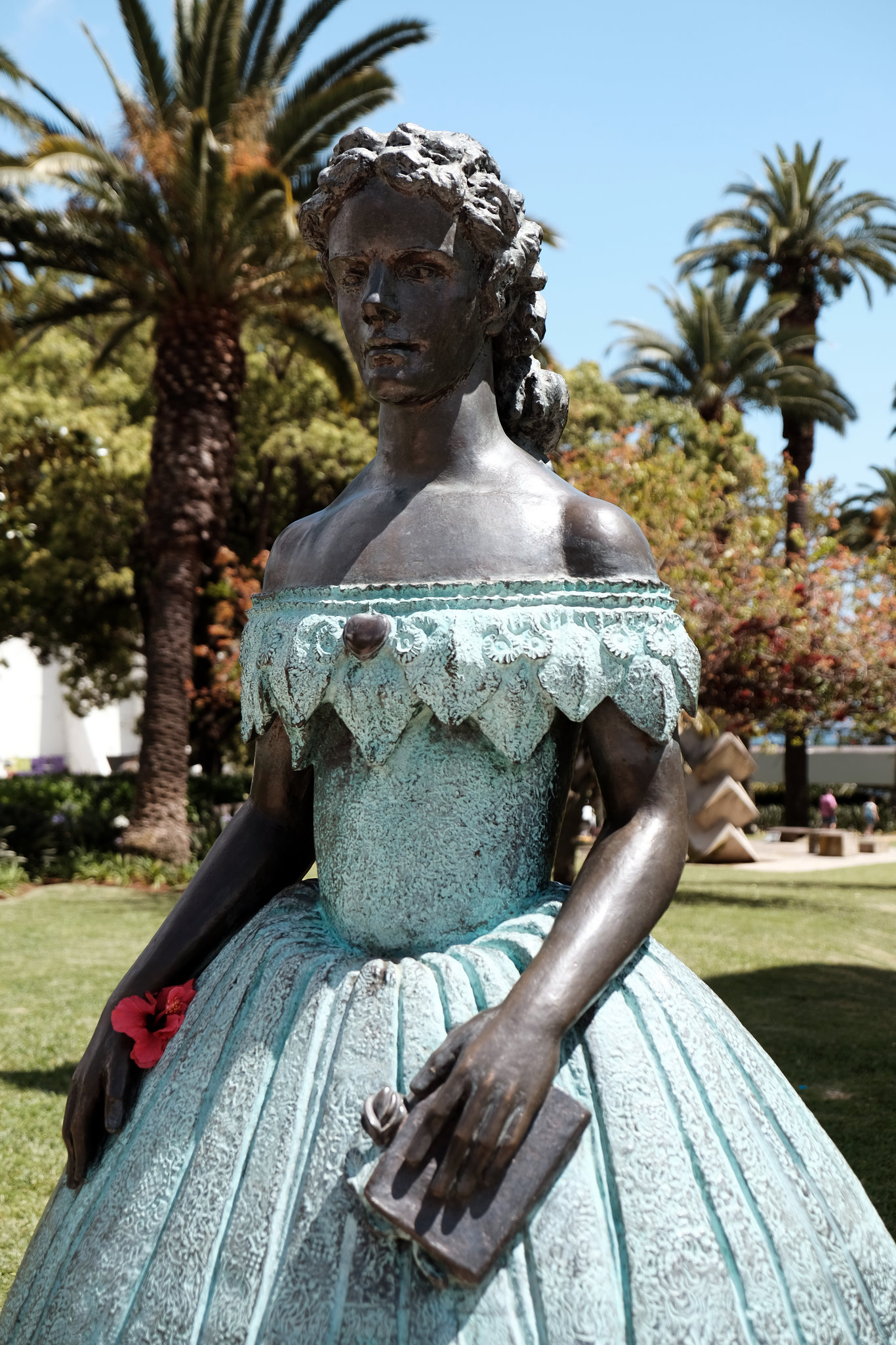 Madeira Funchal May 2016 Xpro2 Casino Park Statue 2