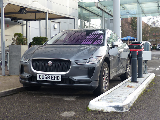 Jaguar I-Pace EV400 (1) - 8 February 2020