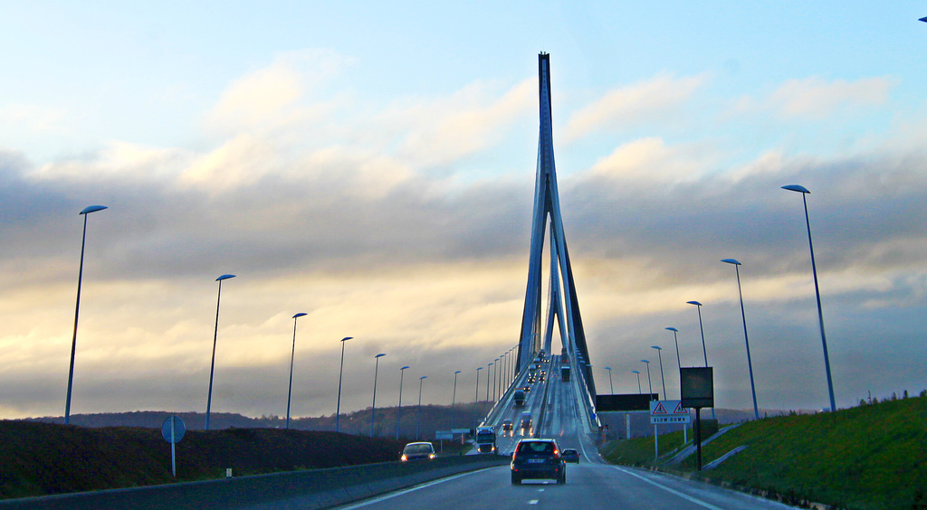 le Pont de Normandie....