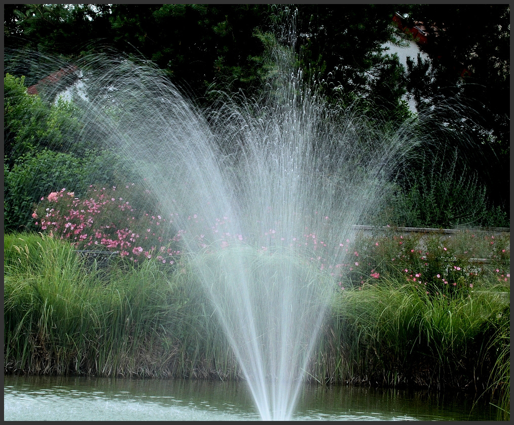 jet d' eau ( le mesnil hamelot )