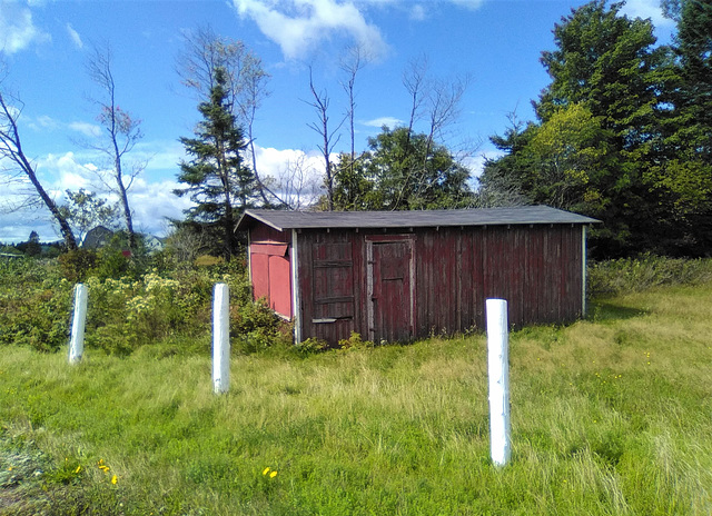 Cabanon du Québec maritime / Galpão marítimo de Quebec /