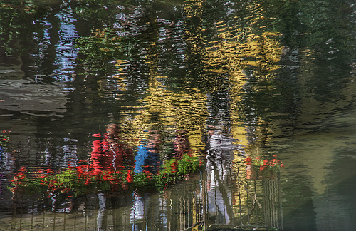 Water-Fence. -HFF-