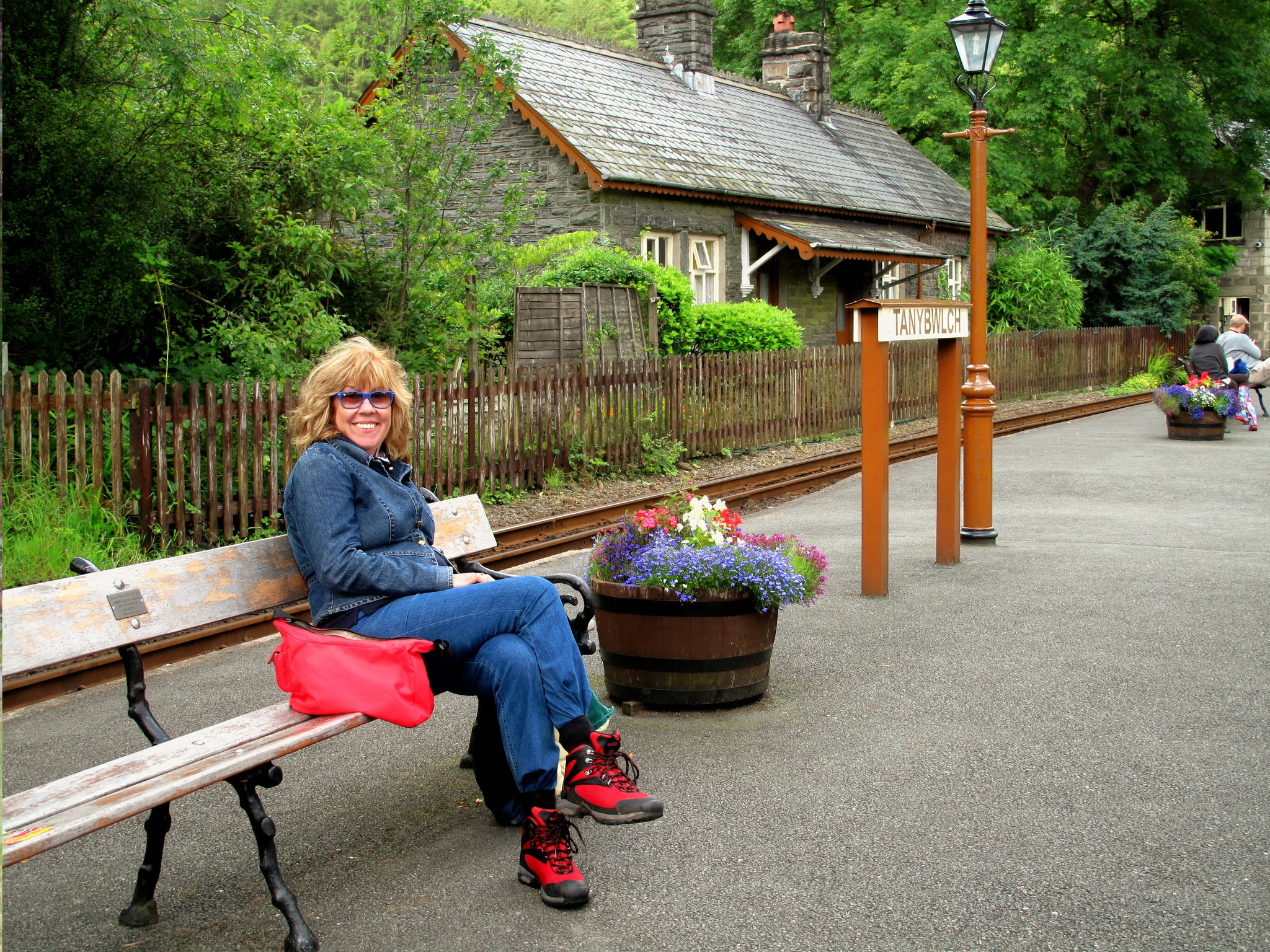 Trenau bach arbennig Cymru - Rheilffordd Ffestiniog  - Tan Y Bwlch