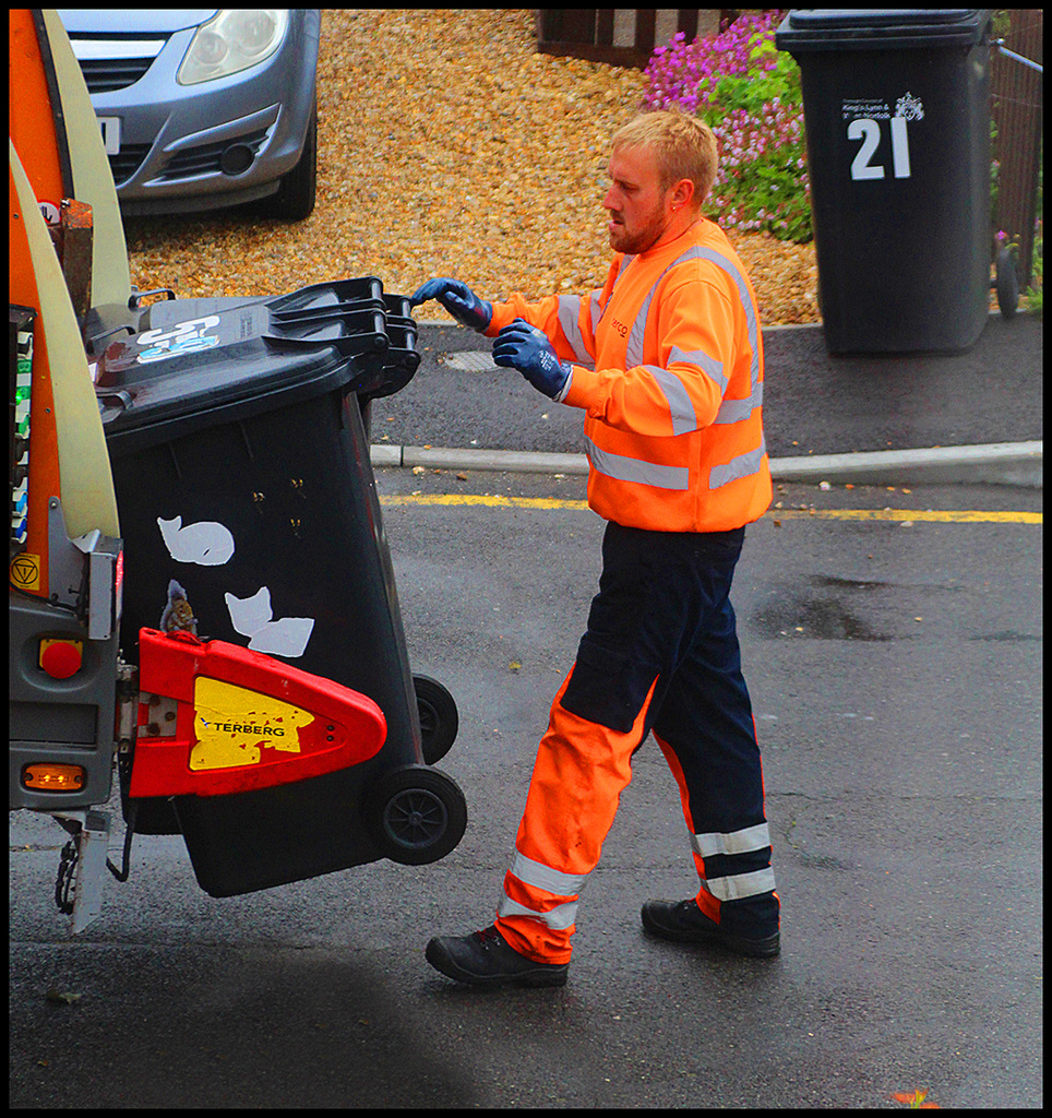 BIN MAN