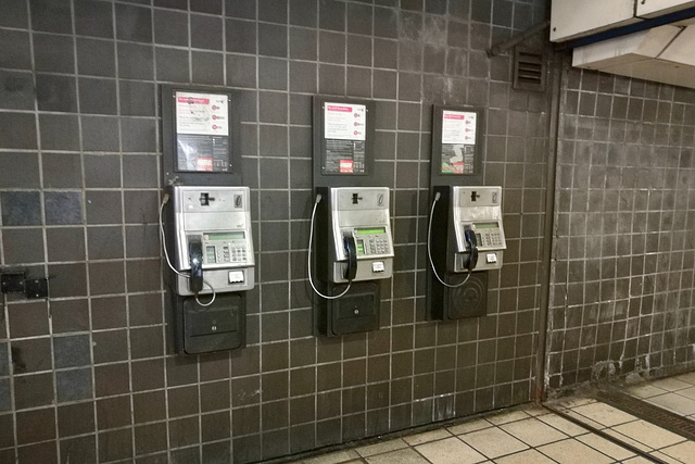 London 2018 – Public telephones