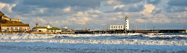 Breaking Waves Scarborough South Bay