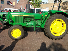 John Deere 1120