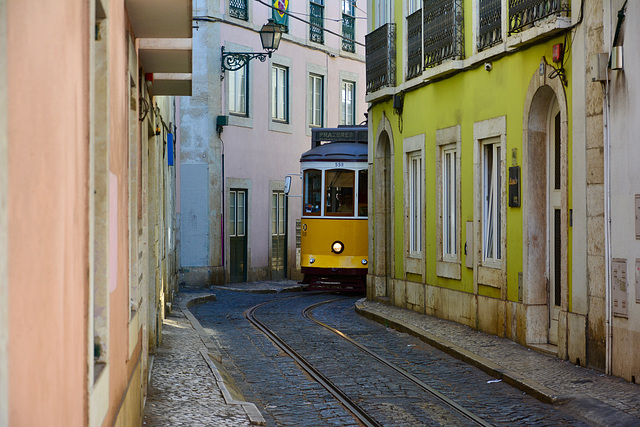 Lisbon 2018 – Trams in the Escolas Gerais