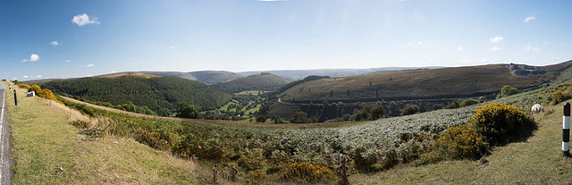 Panorama of the Horseshoe Pass.