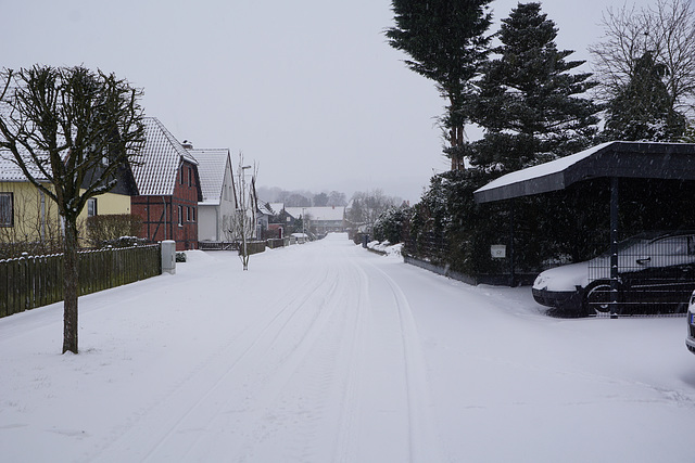 Winterliche Dorfstraßen