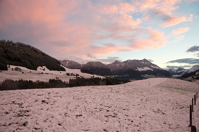 Qui dit que la neige soit blanche ? (Photo sans retouche.)