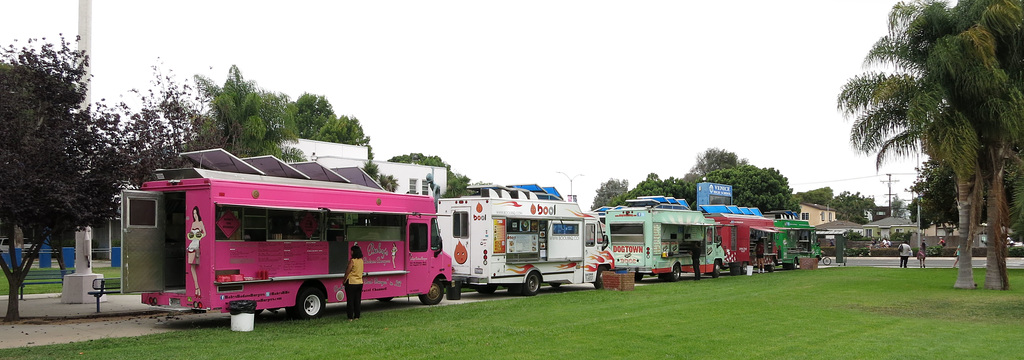 Food Trucks at Venice High School (1812)