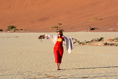 Namibia, She feels like flying over Deadvlei