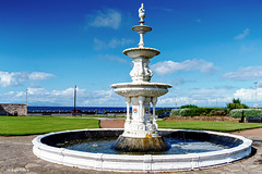Between Fountain and Sea,
