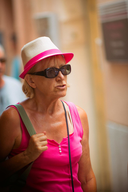 tête à chapeaux