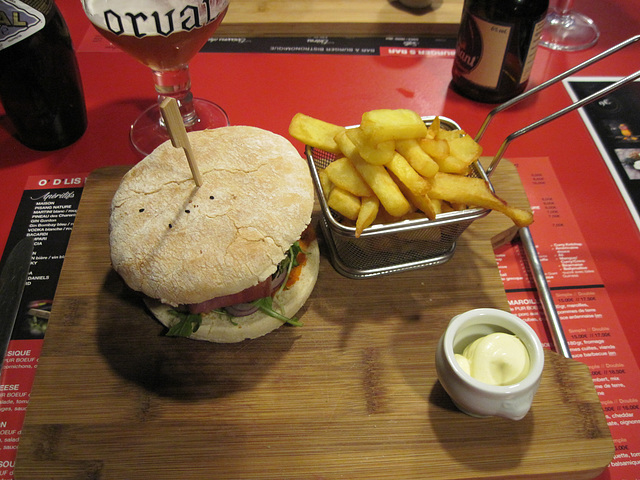 Dinner at O' D'Lis Burger's Bar, Dinant