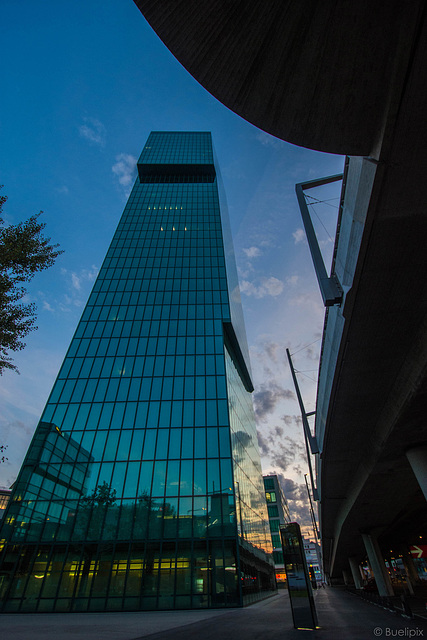 der 126 Meter hohe Prime-Tower in Zürich - P.i.P. (© Buelipix)