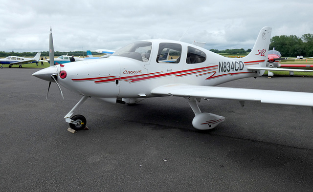 Cirrus SR22 N834CD