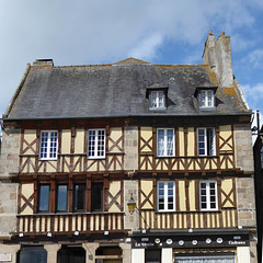 jolies façades à TREGUIER 22