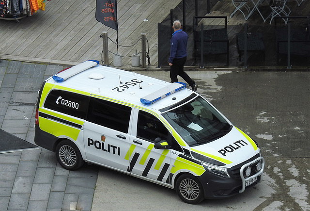 Dein Freund und Helfer in Svolvær.