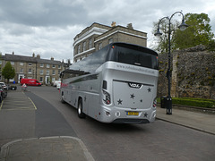 Robin Hood Travel YK16 SSV in Bury St. Edmunds – 26 Apr 2022 (P1110350)