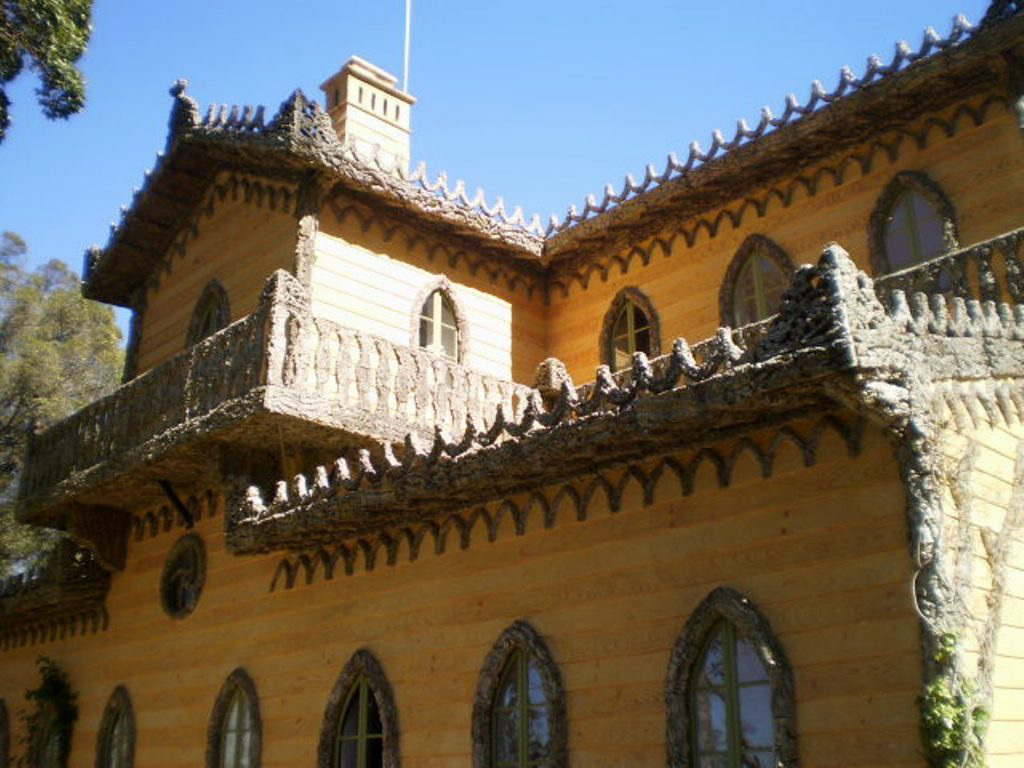 Chalet of the Countess of Edla (1869).