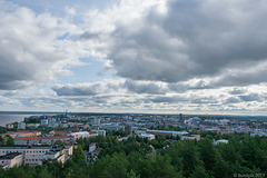 Ausblick vom Pyynikin Näkötorni auf die Stadt Tampere (© Buelipix)