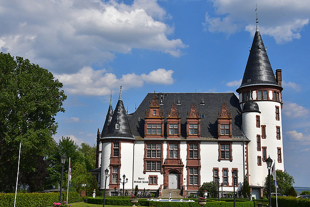 Klink, Schloss