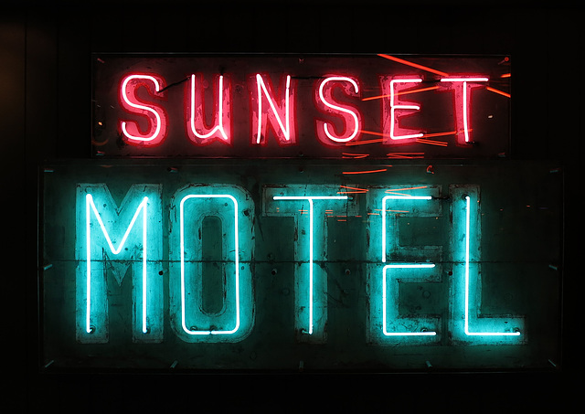 Sunset Motel - inside Bowlero (1871)