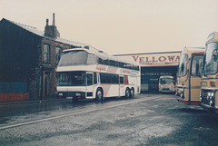 Yelloway (ATL) B672 DVL leaving the Rochdale coach station – 9 Mar 1986 (35-8)