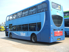 DSCF8735 Go-South Coast (Southern Vectis) 1510 (HW62 CVO) at Ryde - 6 Jul 2017