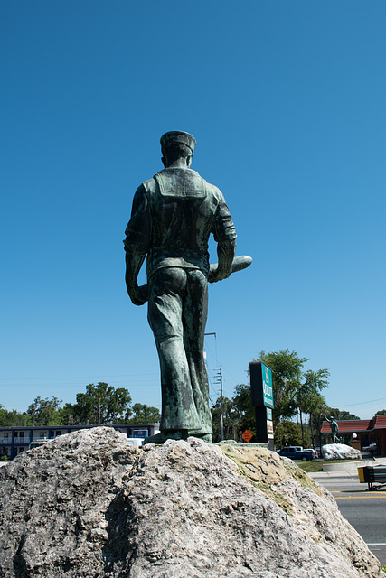 Palatka sailor memorial statue (#0429)