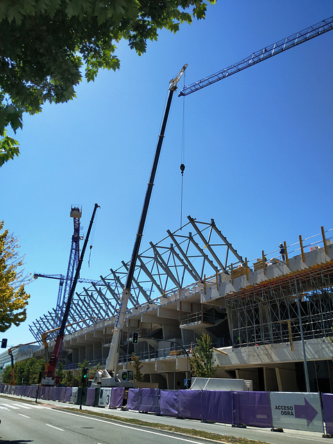 Pamplona: ampliación estadio El Sadar, 1