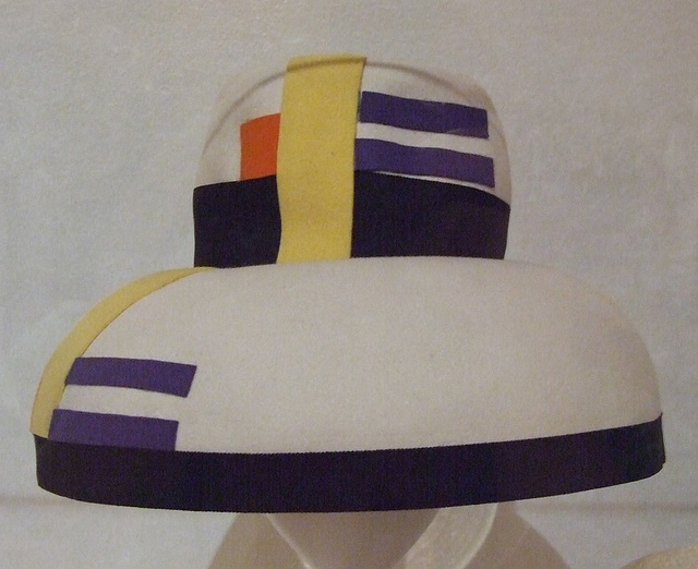 Mondrian Hat in the Brooklyn Museum, July 2010