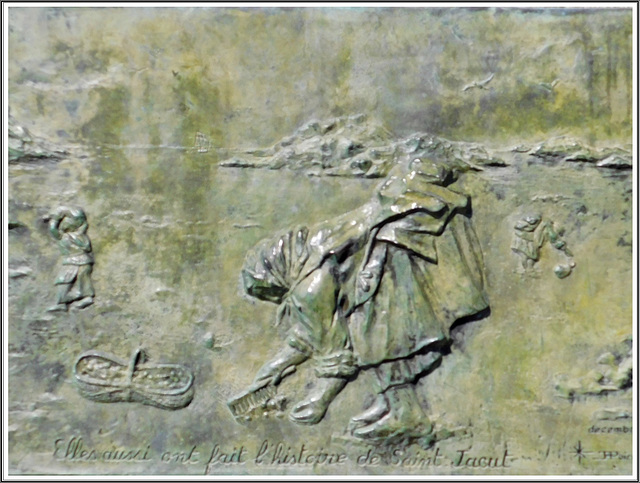 (Plaque commémorative de la pêcheuse jaguine à Saint- Jacut-de-la-mer(22)