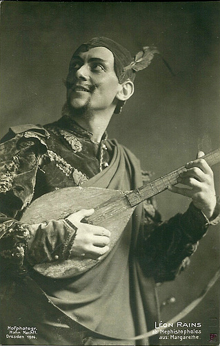 Leon Rains
